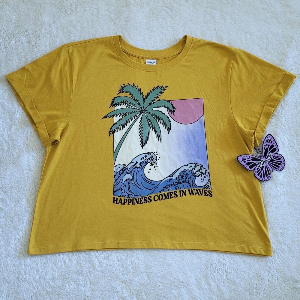 Vibe N' "Happiness Comes In Waves"🌊 Graphic Tee - NWT